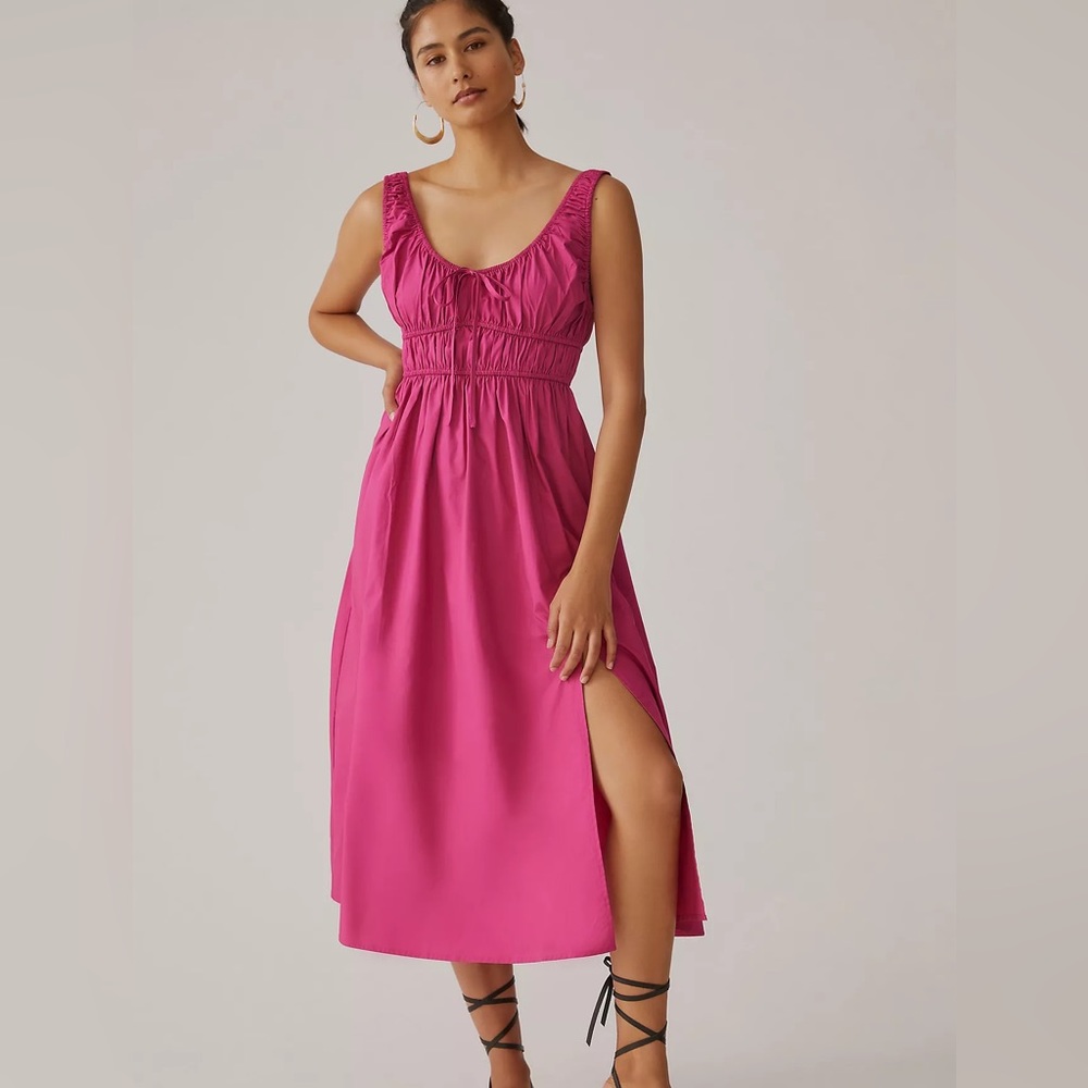 En Saison Sleeveless Scoop-Neck Midi Dress